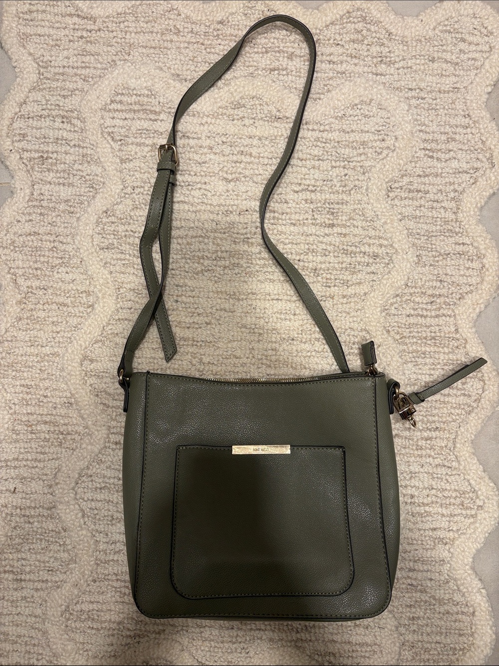 Compact Olive Green Crossbody Bag with Front Pocket